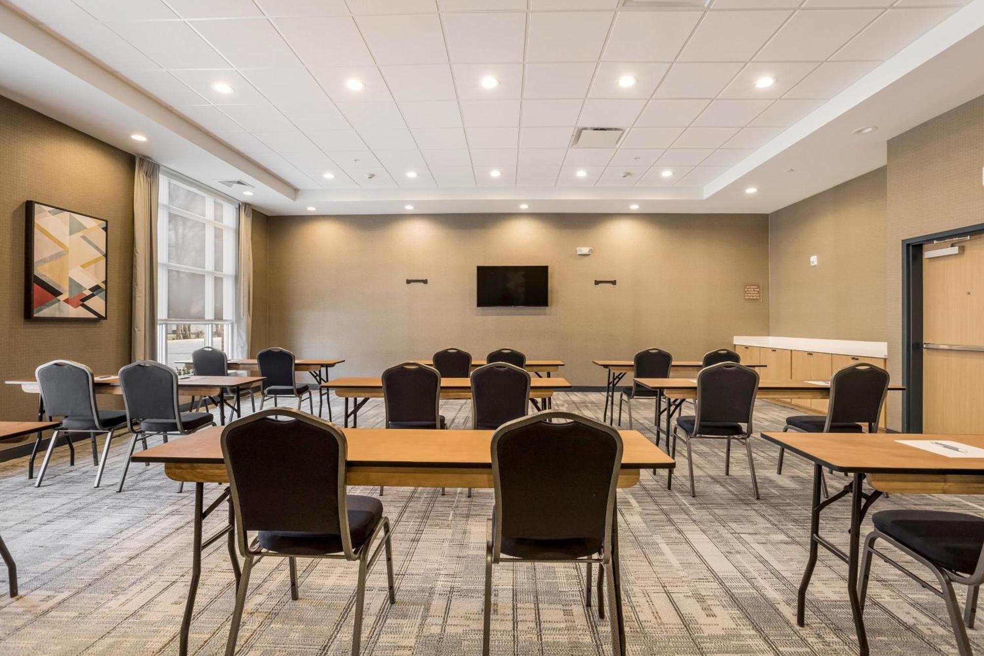 Four Points By Sheraton Elkhart Ngoại thất bức ảnh