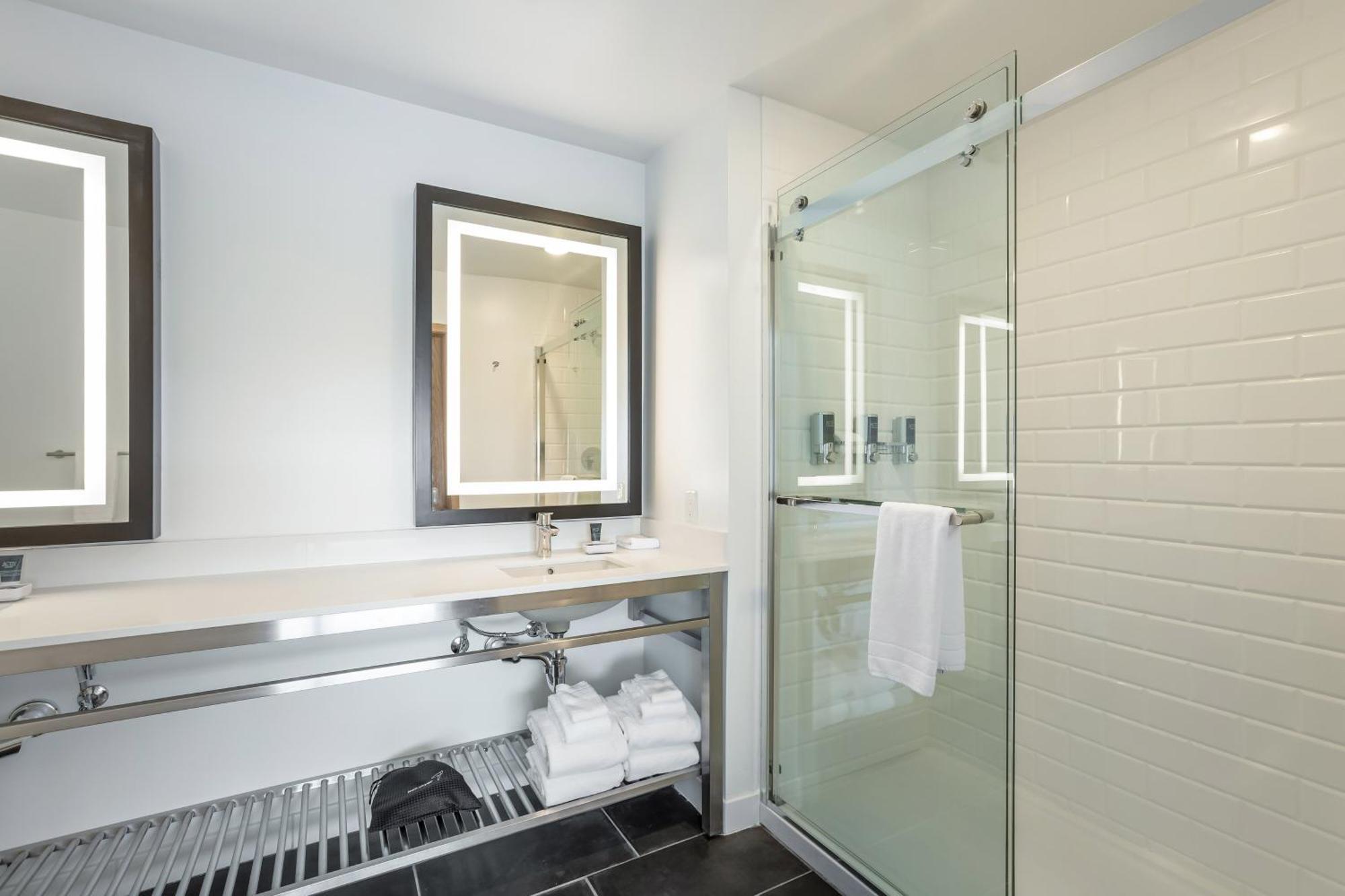 Four Points By Sheraton Elkhart Ngoại thất bức ảnh