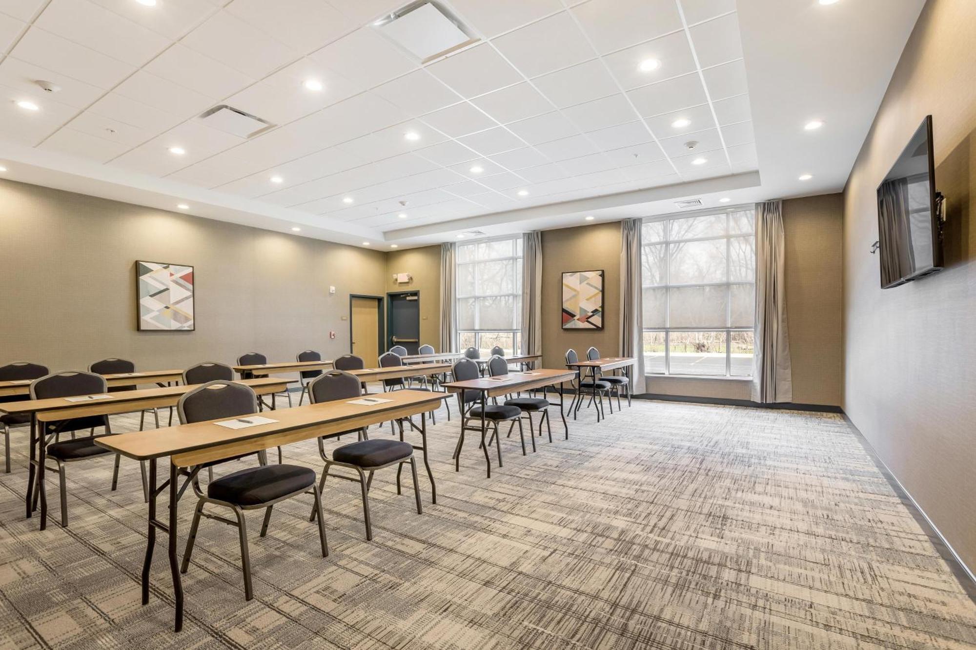 Four Points By Sheraton Elkhart Ngoại thất bức ảnh